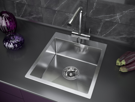 Смеситель для кухни Paulmark SKALEN Sk213020-BS на мойку нержавеющая сталь